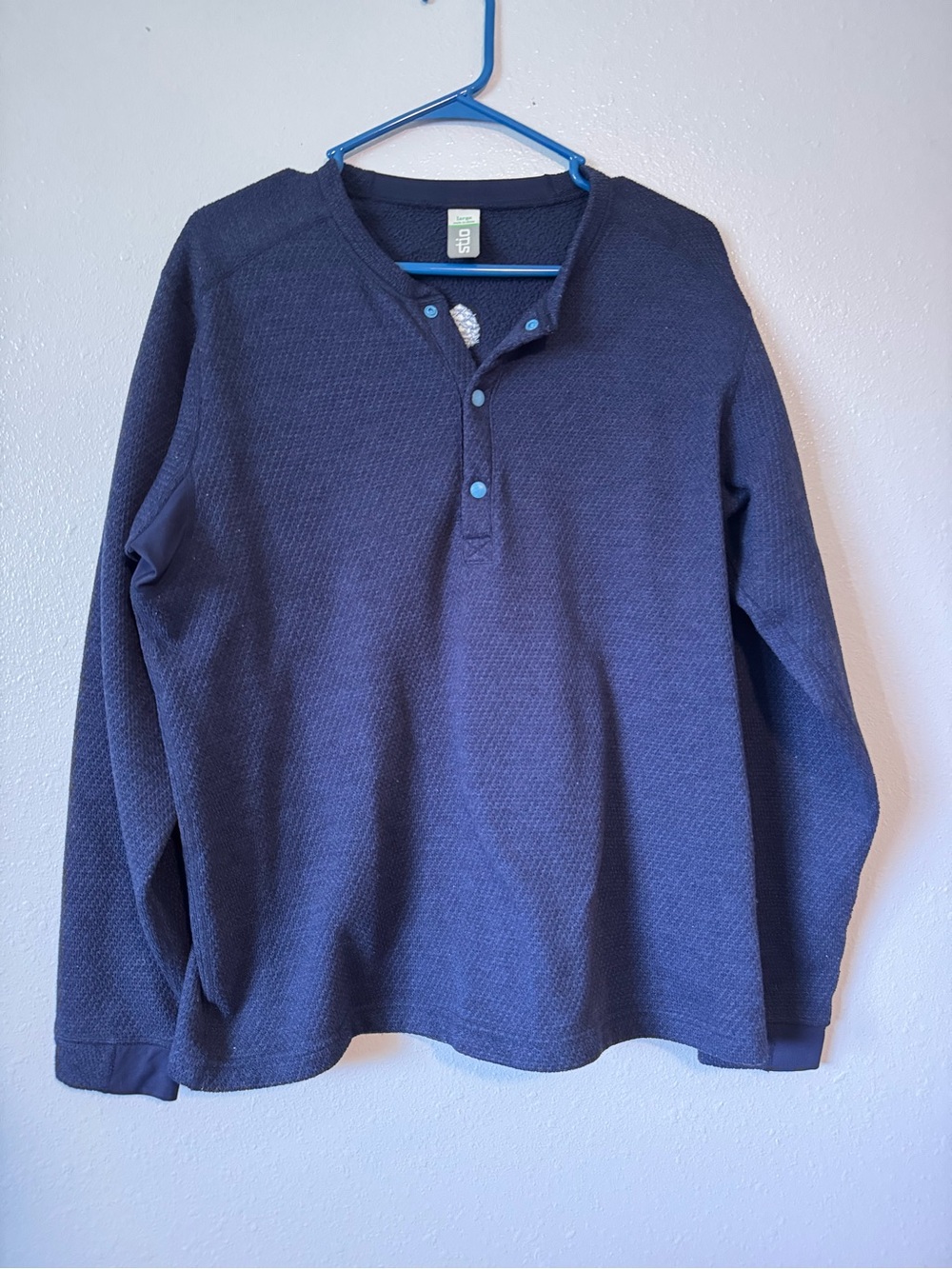 Stio Fleece Men's long-Sleeve Henley Shirt in Navy